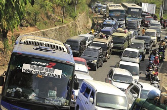 jalur nagreg macet