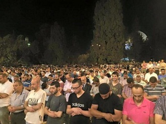 salat tarawih palestina